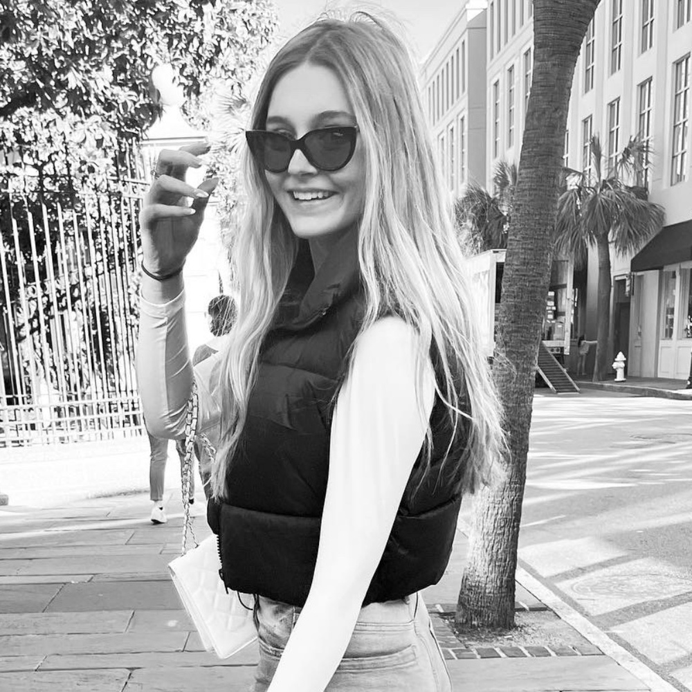 Meet your Posher, Caroline